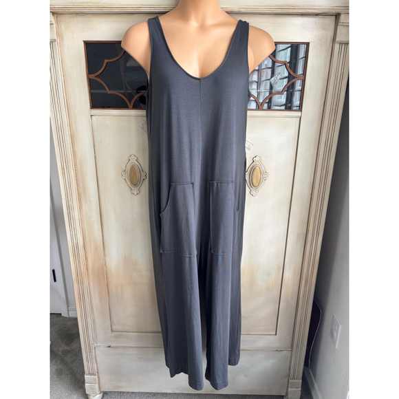 EUC LOFT Sleep Romper in Charcoal Gray | Size Med - Picture 1 of 7